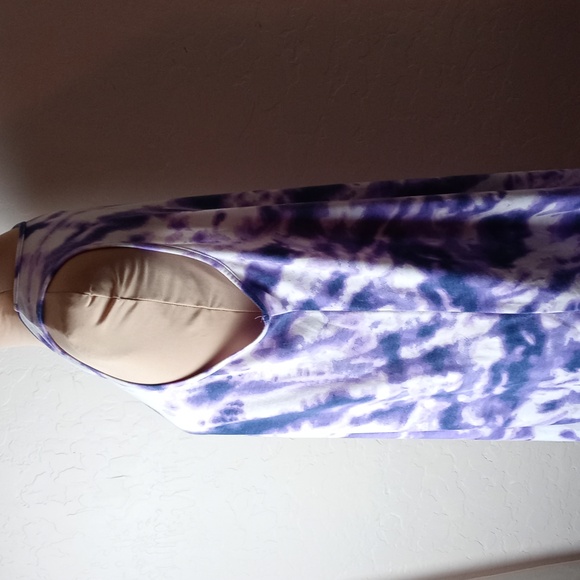 West Loop Night Dress - Picture 3 of 5